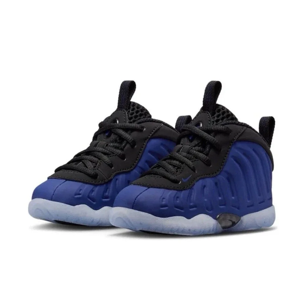 Nike product pair